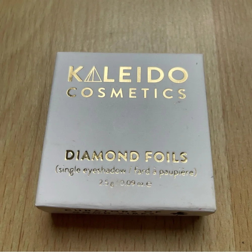 NEW Kaleido Cosmetics Diamond Foils Eyeshadow In Paradiso shade, Gold, NIB